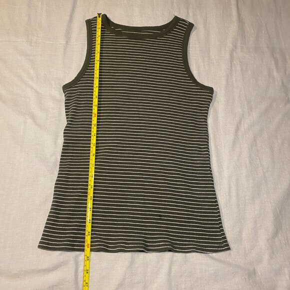 Nine West Essential Olive Stripe Ribbed Banded Fitted Tank Womens L Layering EUC - Picture 6 of 6